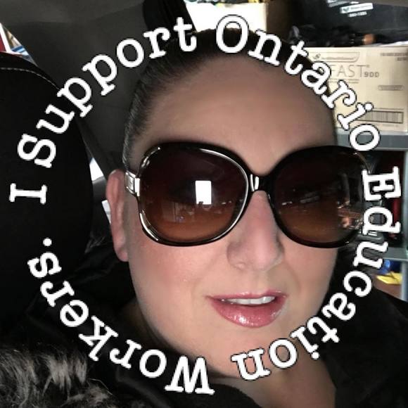 Meet your Posher, Debbie - Picture 1 of 1